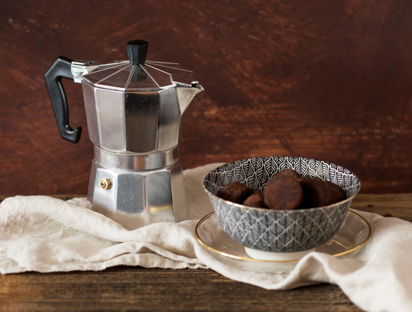 French Press vs Moka Pot. Which one's better? Quantum Living